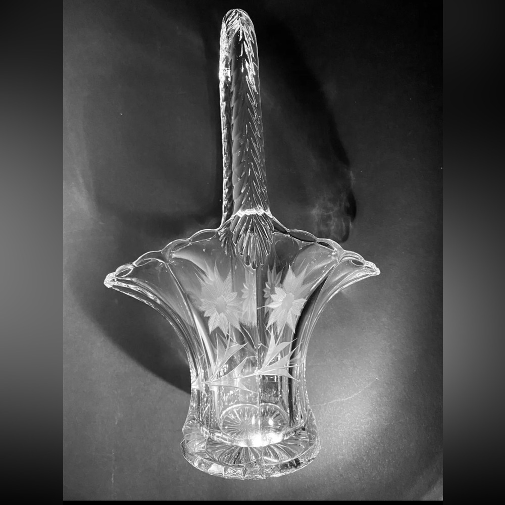 Vintage Glass Basket Duncan & Miller With Elegant Etched Cornflowers, Large - Picture 3 of 6